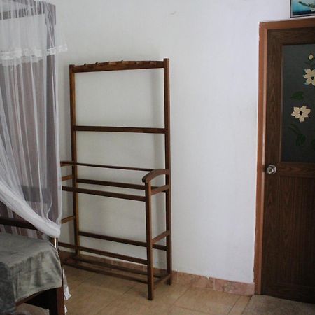 Sun And Surf Rest Hotel Ahangama Luaran gambar