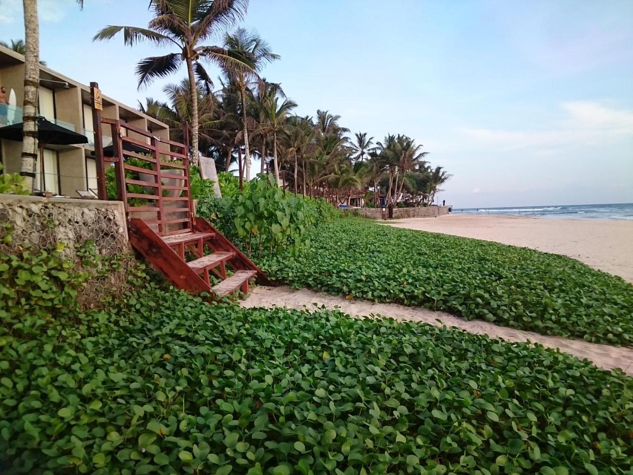 Sun And Surf Rest Hotel Ahangama Luaran gambar